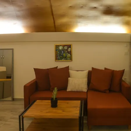 Quonset Glamping Szálloda