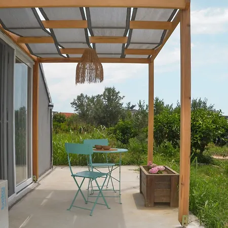 Quonset Glamping Hotel *