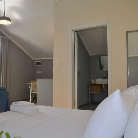 Quonset Glamping Szálloda *