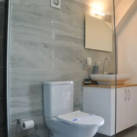 Szálloda Quonset Glamping *