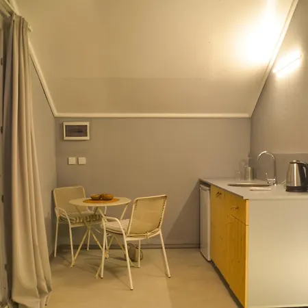 Quonset Glamping 3*
