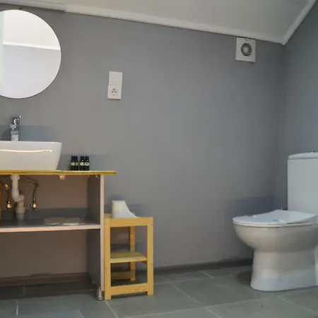 Quonset Glamping 3*