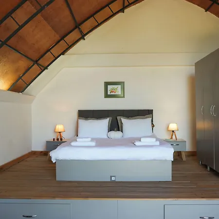 Quonset Glamping ホテル